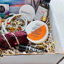 Load image into Gallery viewer, Mama Love Subscription Box Full of Mothers&#39; Love: Debut Box
